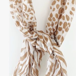 Printed scarf